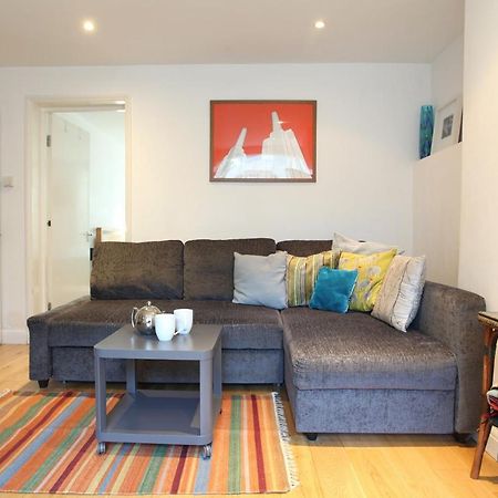 Fabulous East Finchley Apartment Лондон Екстериор снимка