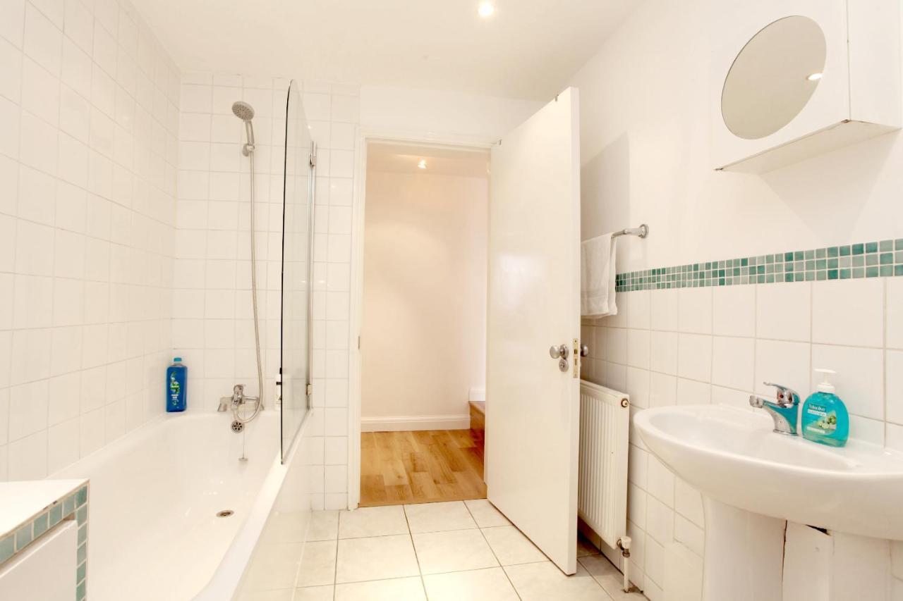 Fabulous East Finchley Apartment Лондон Екстериор снимка