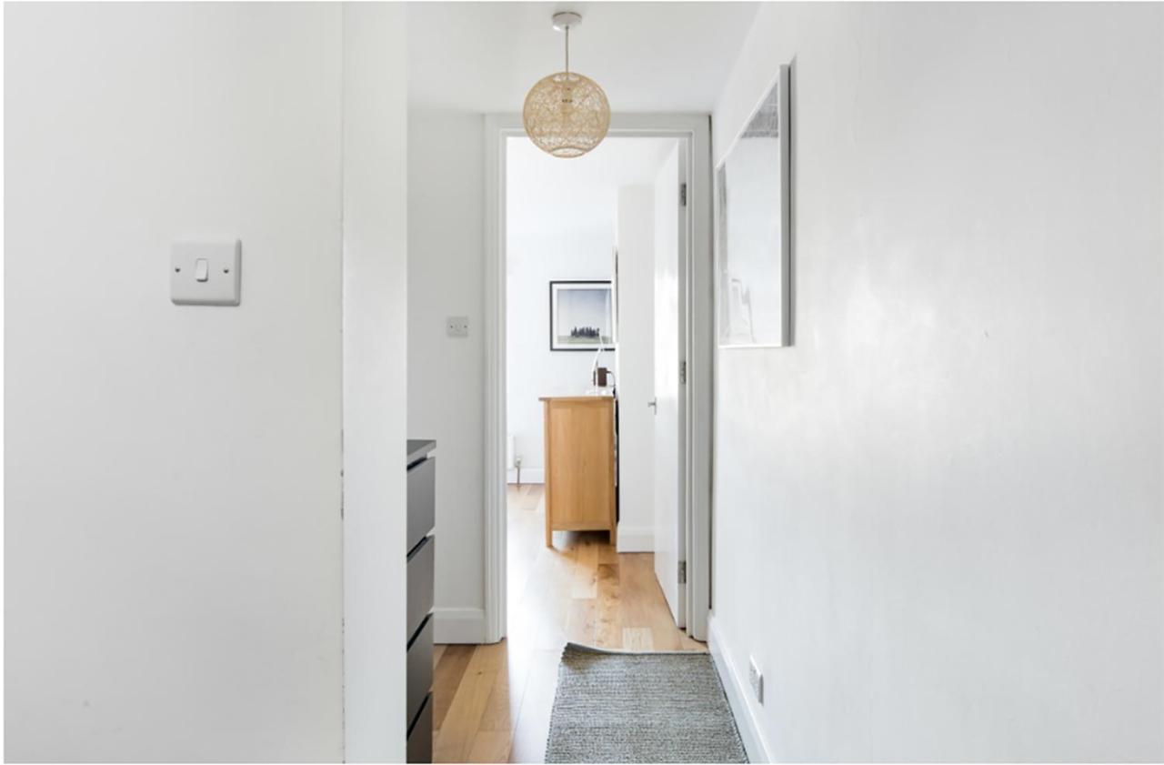 Fabulous East Finchley Apartment Лондон Екстериор снимка